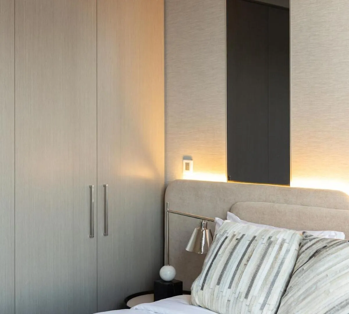 Luxury 4Br Prime Downtown Stay Dubai